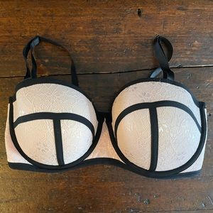 Torrid Push-Up Multiway Strapless Bra 40G EUC